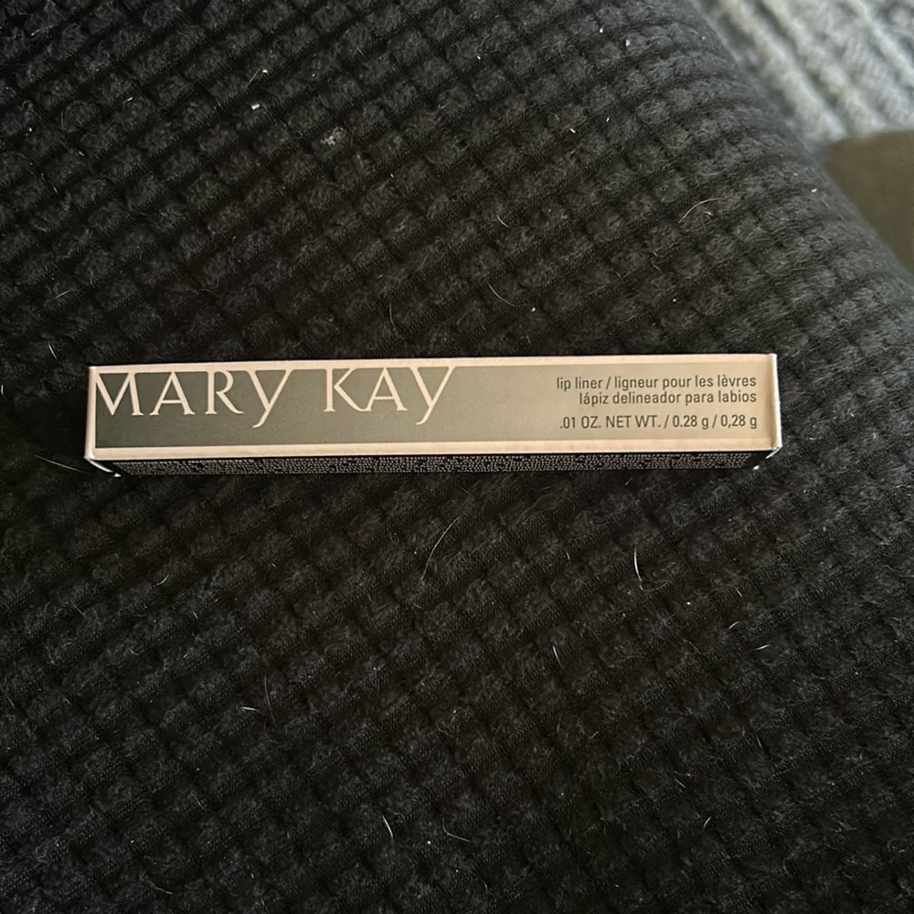 Mary Kay lip liner